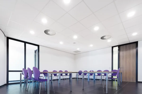 SALON CON PLACA ANTARIS 600X600 ACUSTICA