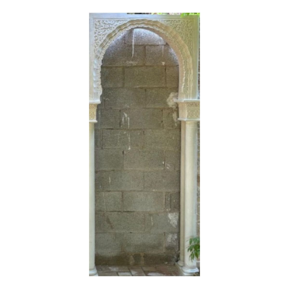Arco árabe andalusí de escayola mediano decorativo interior