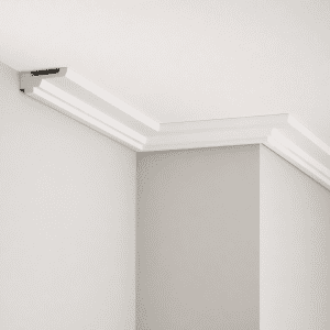 Moldura de techo plana de alta densidad de 2 metros instalada en esquina con diseño moderno para pared y techo