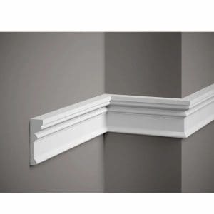 Moldura pared tipo friso MDD305 instalada en panelado decorativo