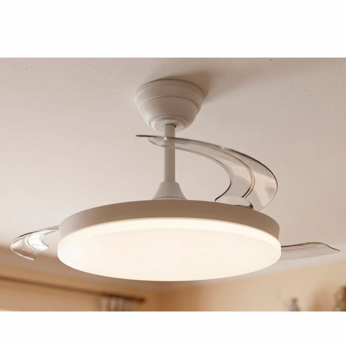 Ventilador LED 48W con 5040 lúmenes y tres temperaturas de color regulables