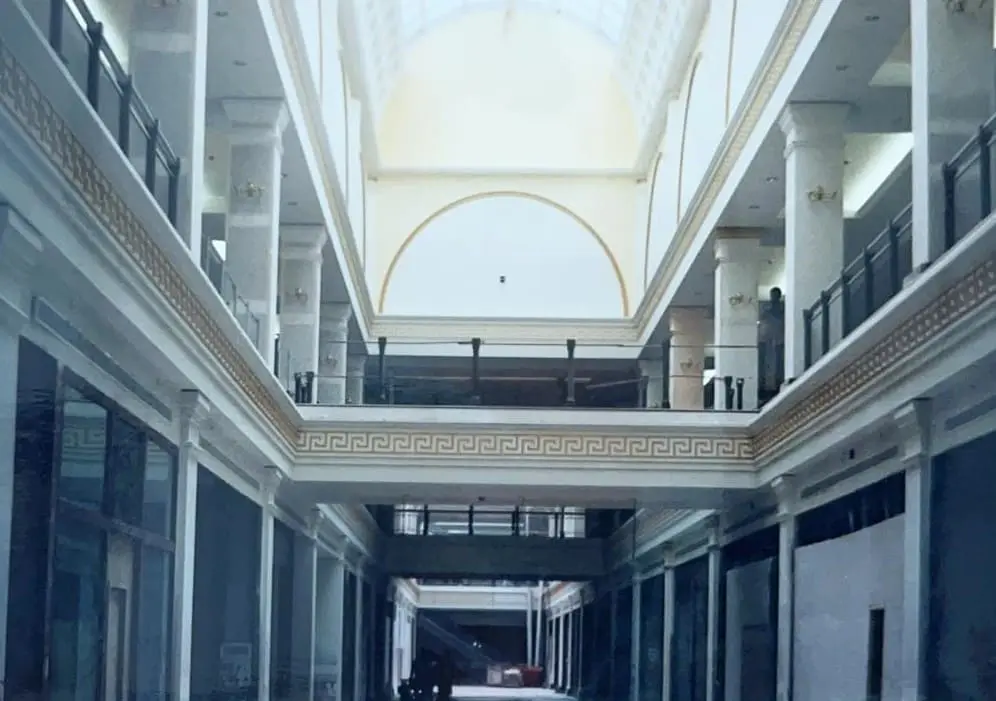 Centro comercial Plaza Mar obra
