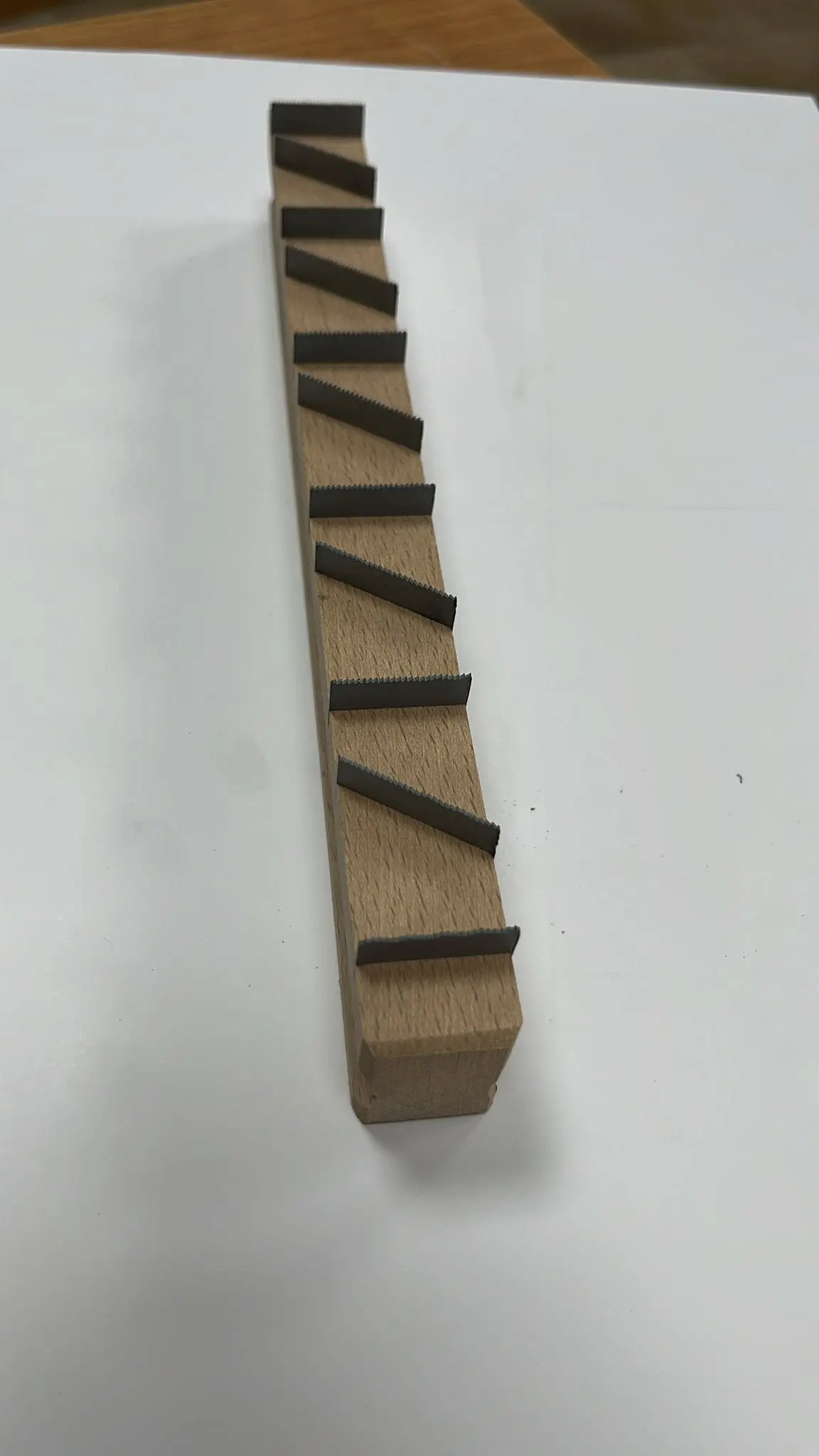 Carril 2,5 cm escayolista