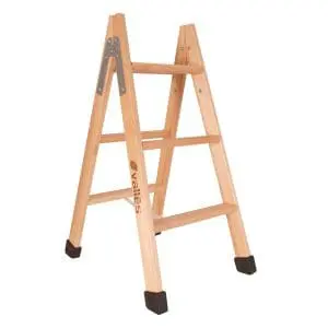 Escalera de madera con peldaños planos para trabajos de construcción y pladur