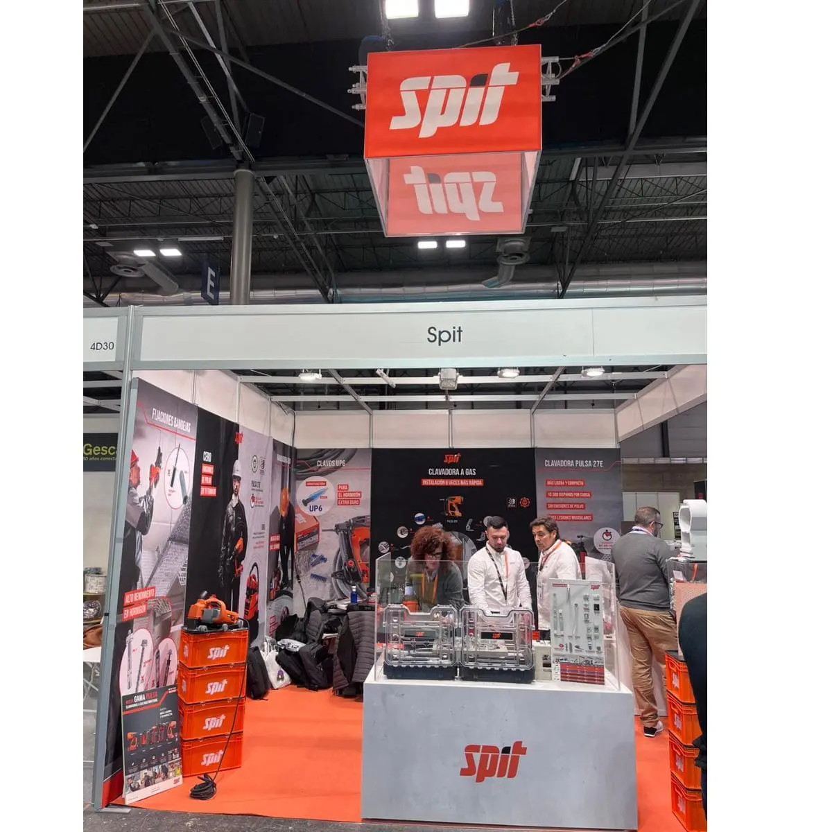 STAND SPIT FERIA MATELEC
