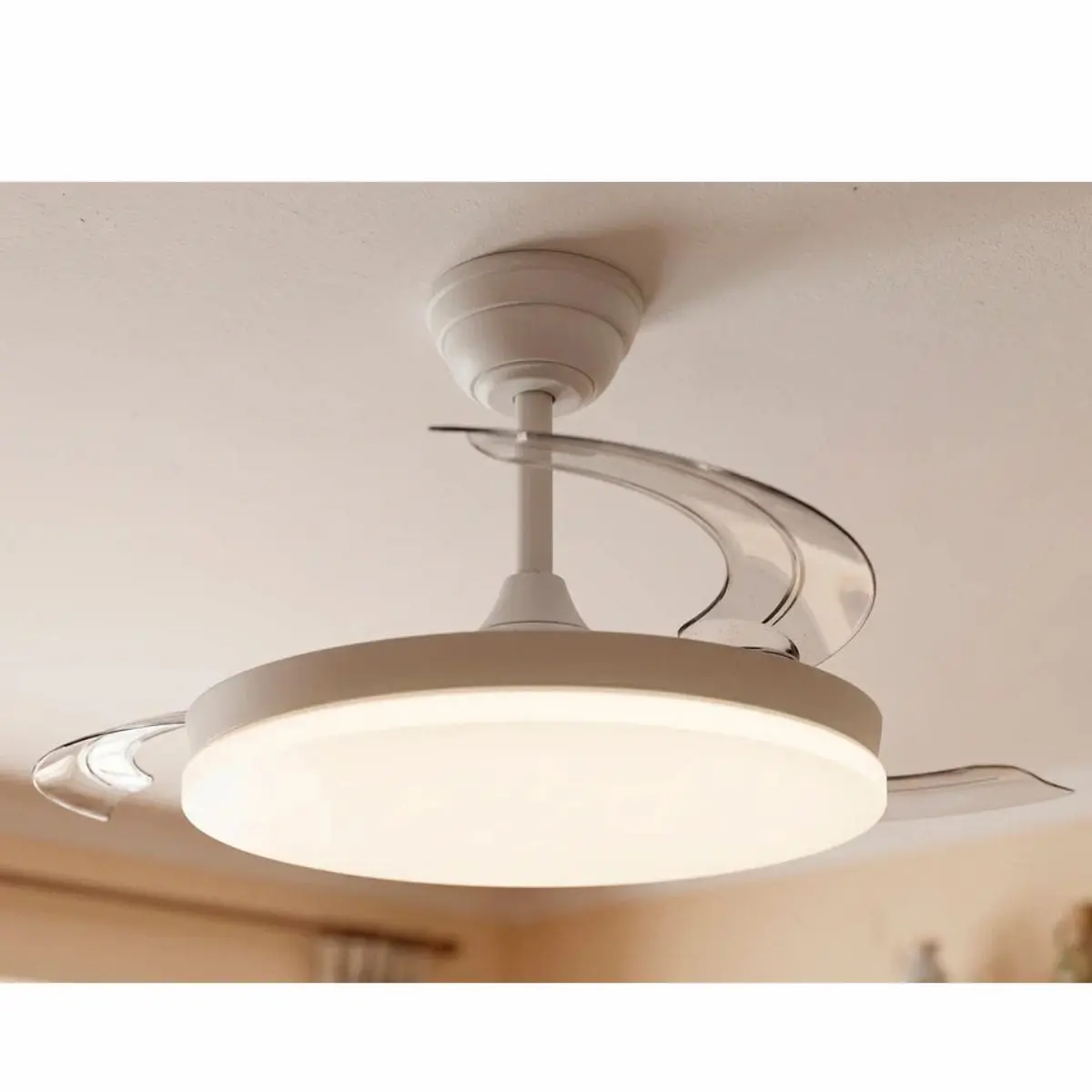 Ventilador LED 48W con 5040 lúmenes y tres temperaturas de color regulables