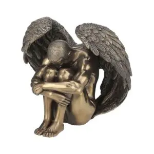 Figura de ángel desnudo de resina estilo clásico