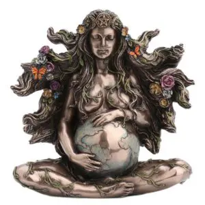 Gaia madre tierra embarazada de resina