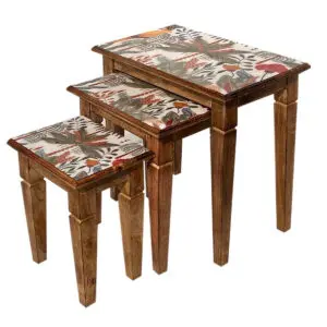 Set de 3 mesas auxiliares de madera de mango con diseño de hojas