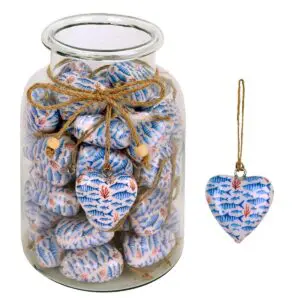 Jarrón decorativo con 50 corazones de madera diseño peces